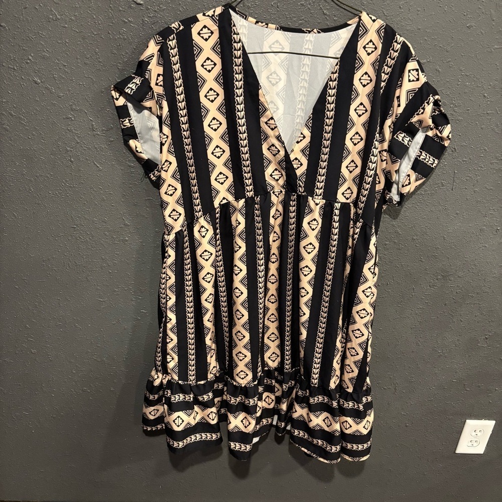 Women’s SHEIN Geometric Patterned Dress